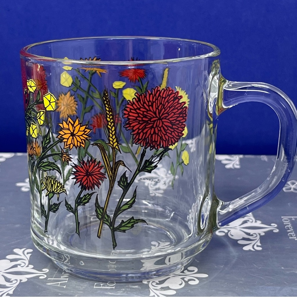 1970's Poppy Flower Acroroc France R. Carmen Mug